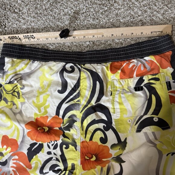 Tommy Bahama RELAX Swim Trunks Mens L Tropical Floral Leaves Board Shorts Liner - Picture 7 of 9